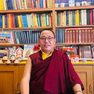 Khenpo Jamyang Lodro